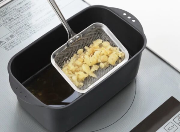 日本不銹鋼長方形濾油勺 使用範例圖.5